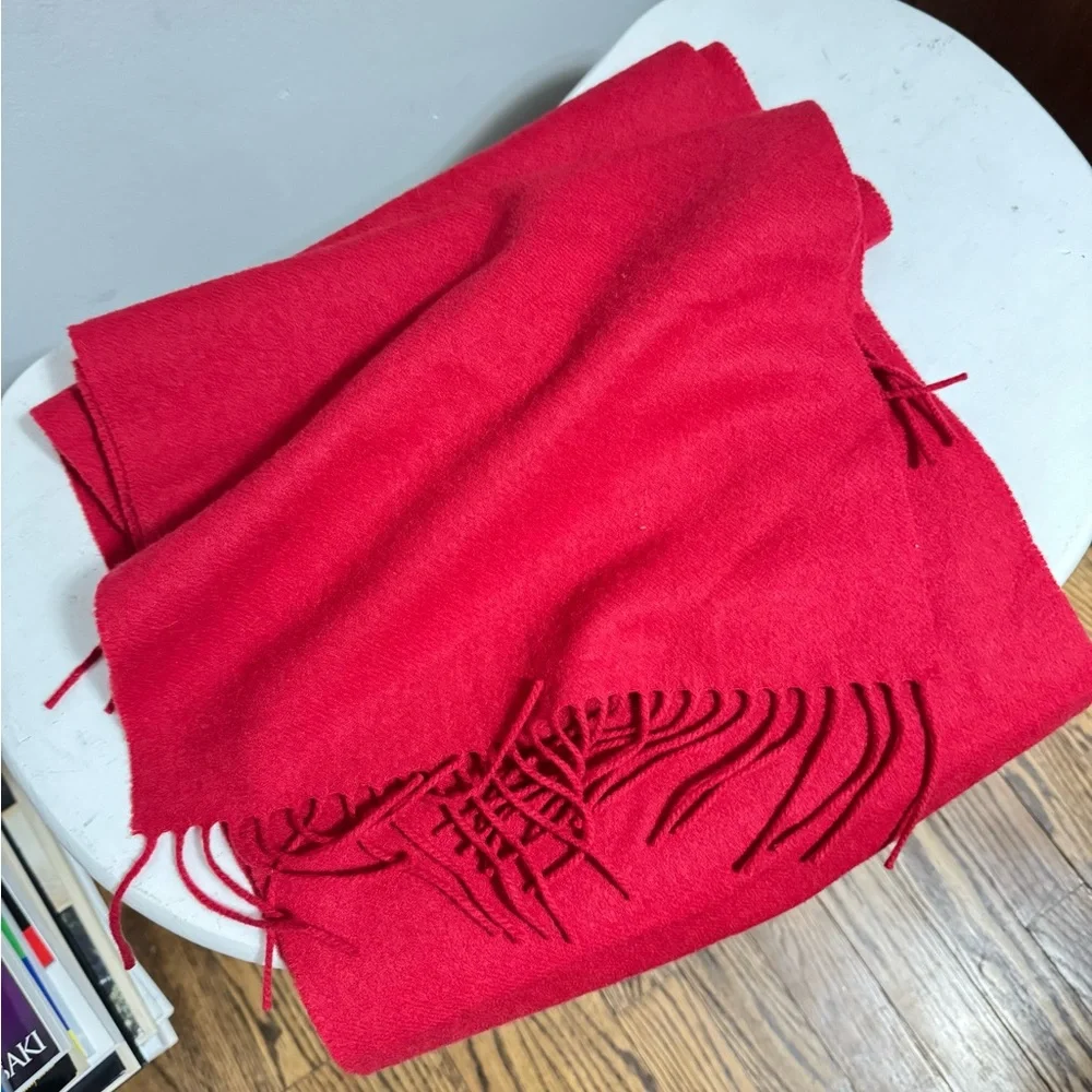 Elegant Red Cashmere Scarf